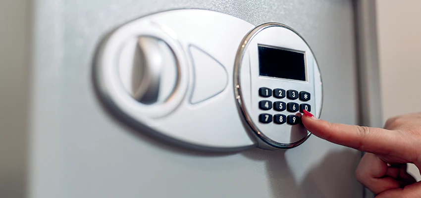 Jewelry Safe Cracking in Encinitas, California